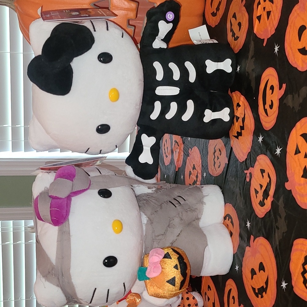 Hello Kitty Halloween Side Stepper 🎃